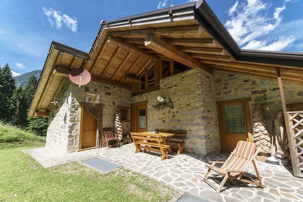 Agritur Manoncin Villa Daone Exterior photo